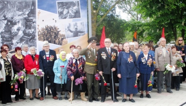9 Мая в пгт Ленино