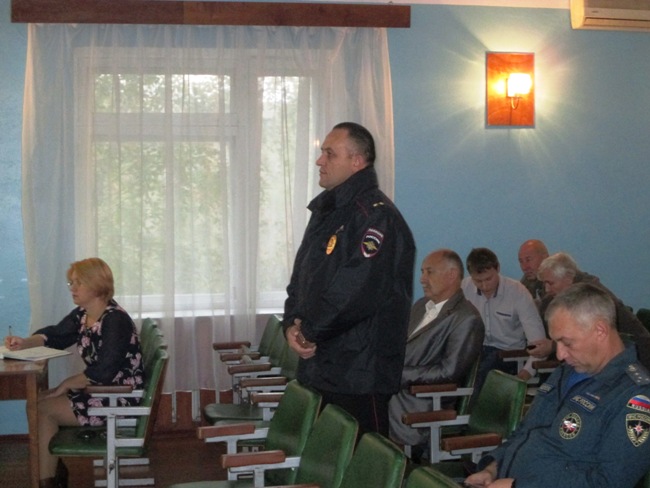 с руководителями учреждений и организаций района