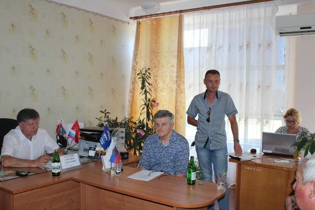 Александр Мачусский провел выездное совещание в Заветненском сельском поселении