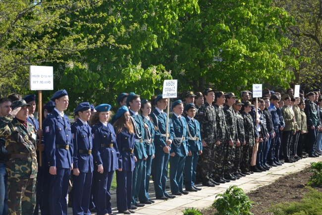 В Ленинском районе состоялась военно-спортивная игра «ПОБЕДА»