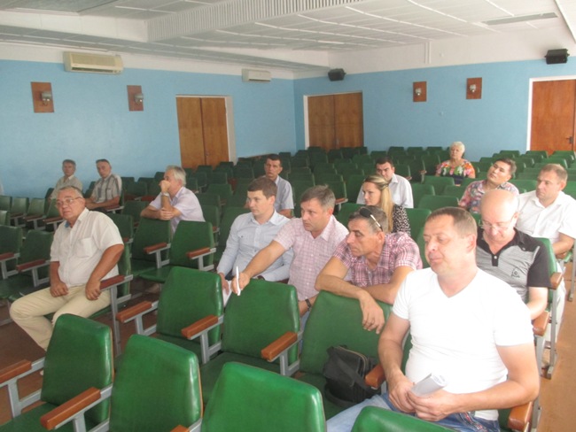 В Ленинском районе проведено совещание о подготовке к осенне-зимнему периоду.