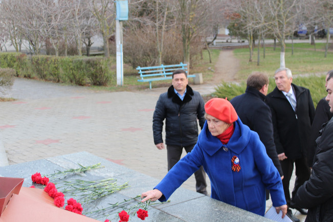 В Ленинском районе проведены мероприятия, посвященные Дню Неизвестного Солдата