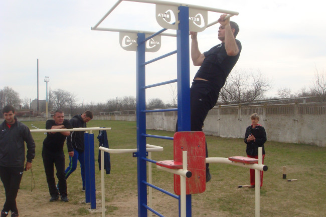 На стадионе пгт Ленино состоялось тестирование по выполнению норм Всероссийского физкультурно-спортивного комплекса «Готов к труду и обороне»(ГТО)