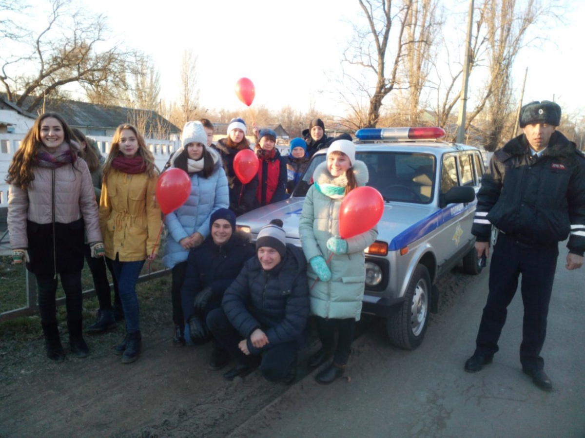 В Ленинском районе инспекторы ГИБДД провели со школьниками акцию «Безопасный переход»