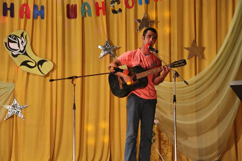 В Октябрьском прошел второй районный фестиваль душевной песни «По волнам шансона».