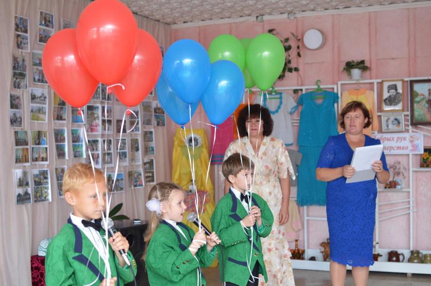  в Ильичёвском сельском Доме культуры состоялся праздничный огонёк