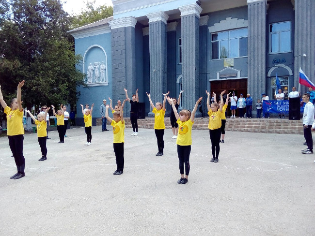 Ленинский район встретил бегунов всемирной эстафеты &amp;quot;Бег Мира&amp;quot;