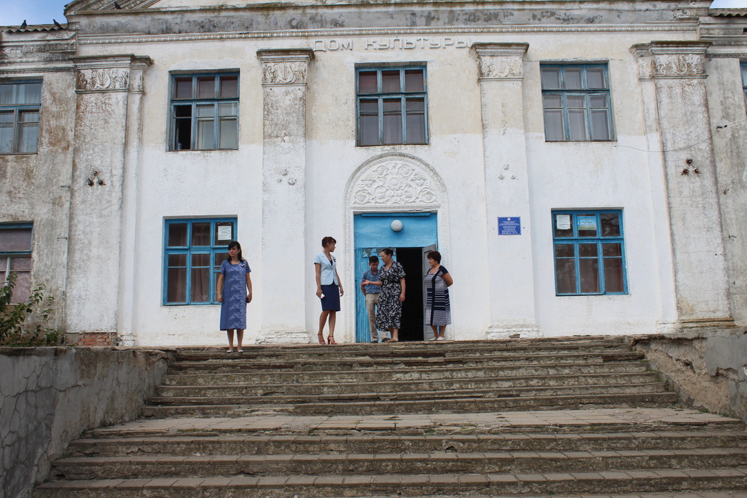 Екатерина Юровских провела выездное совещание и прием граждан в Кировском сельском поселении