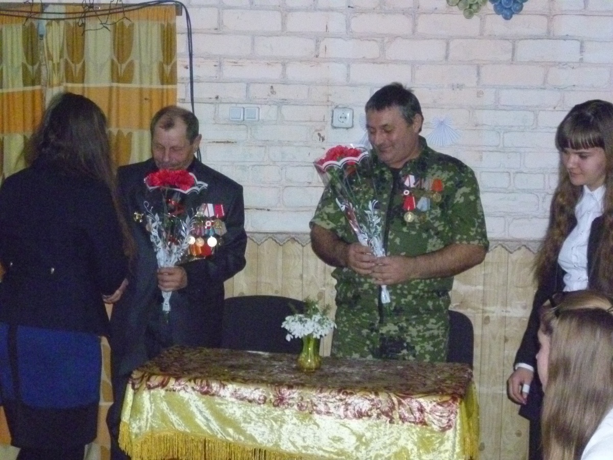 12 февраля в 14 часов Семисотский СДК и сельская библиотека провели музыкальный видео час мужества для молодёжи &amp;quot;Афганистан болит в душе моей&amp;quot;