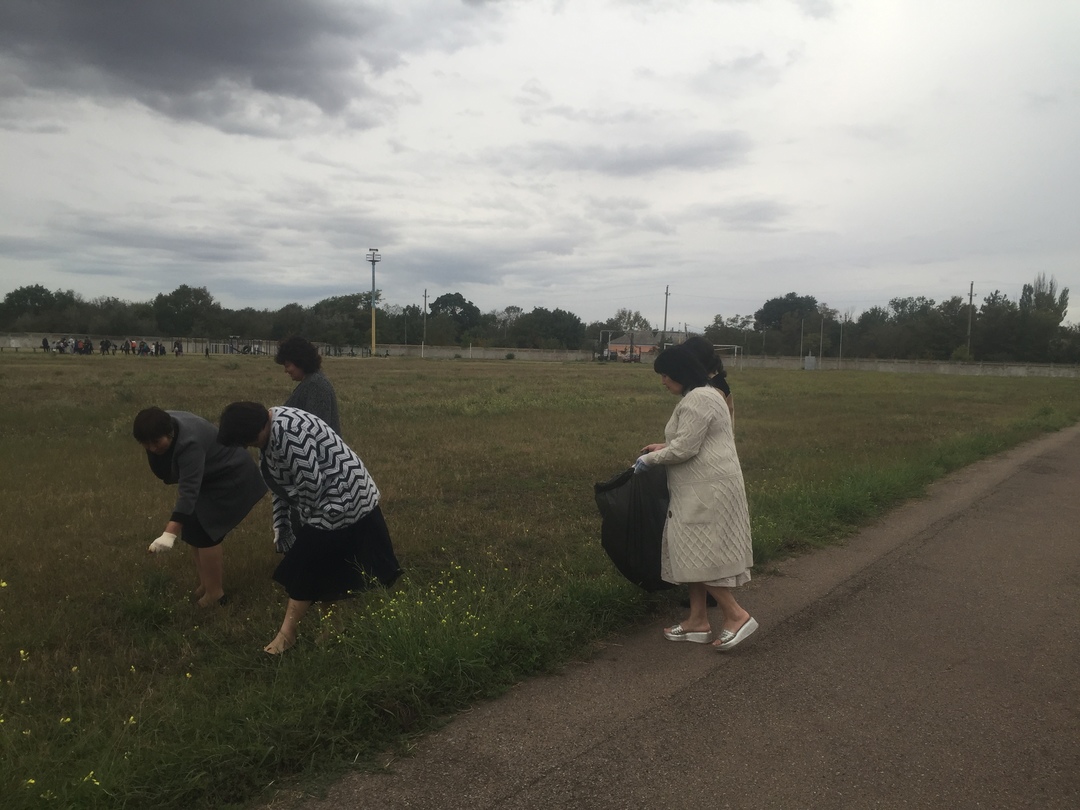  Администрация Ленинского района приняла участие в субботнике