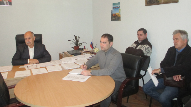 Работа оперативного штаба Комиссии Администрации Ленинского района 