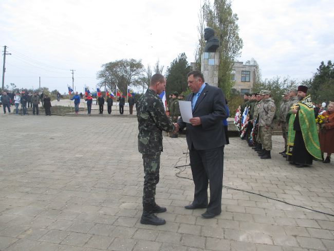 В селе Челядиново состоялось торжественное перезахоронение останков советских воинов